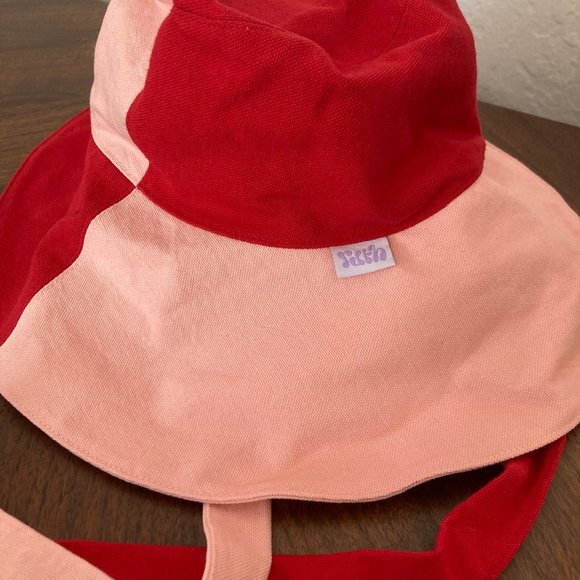 NWT Ruth Projects Dolores Bucket Hat - Strawberry Shortcake - Picture 3 of 4